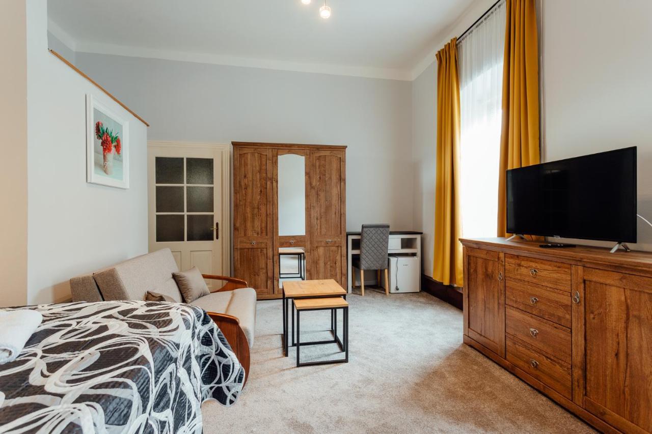 Botanicky Dvor Aparthotel Banská Štiavnica Kültér fotó