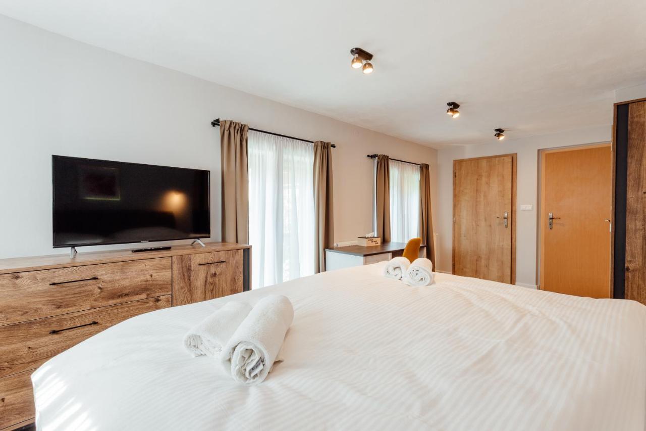 Botanicky Dvor Aparthotel Banská Štiavnica Kültér fotó