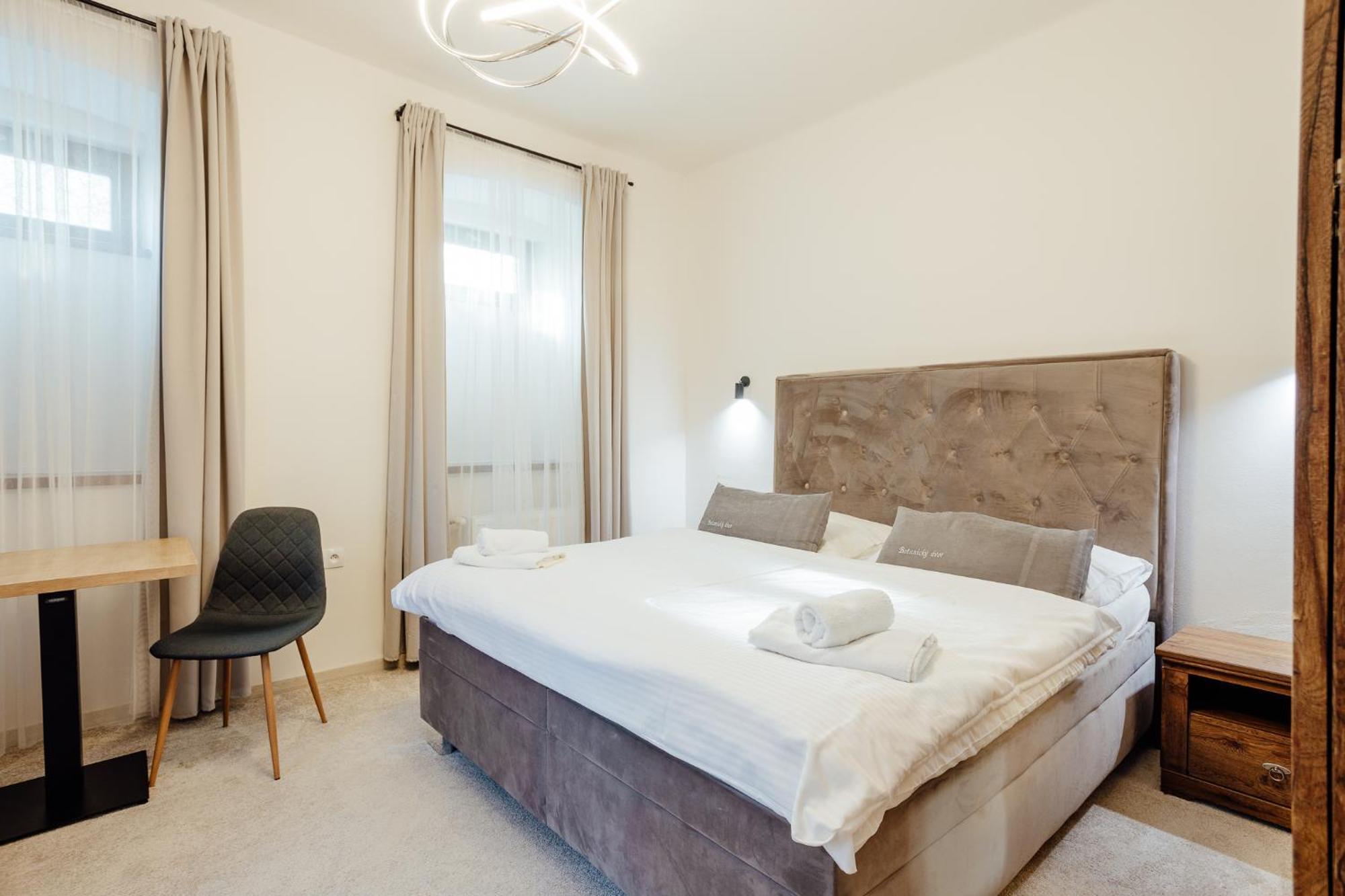 Botanicky Dvor Aparthotel Banská Štiavnica Kültér fotó