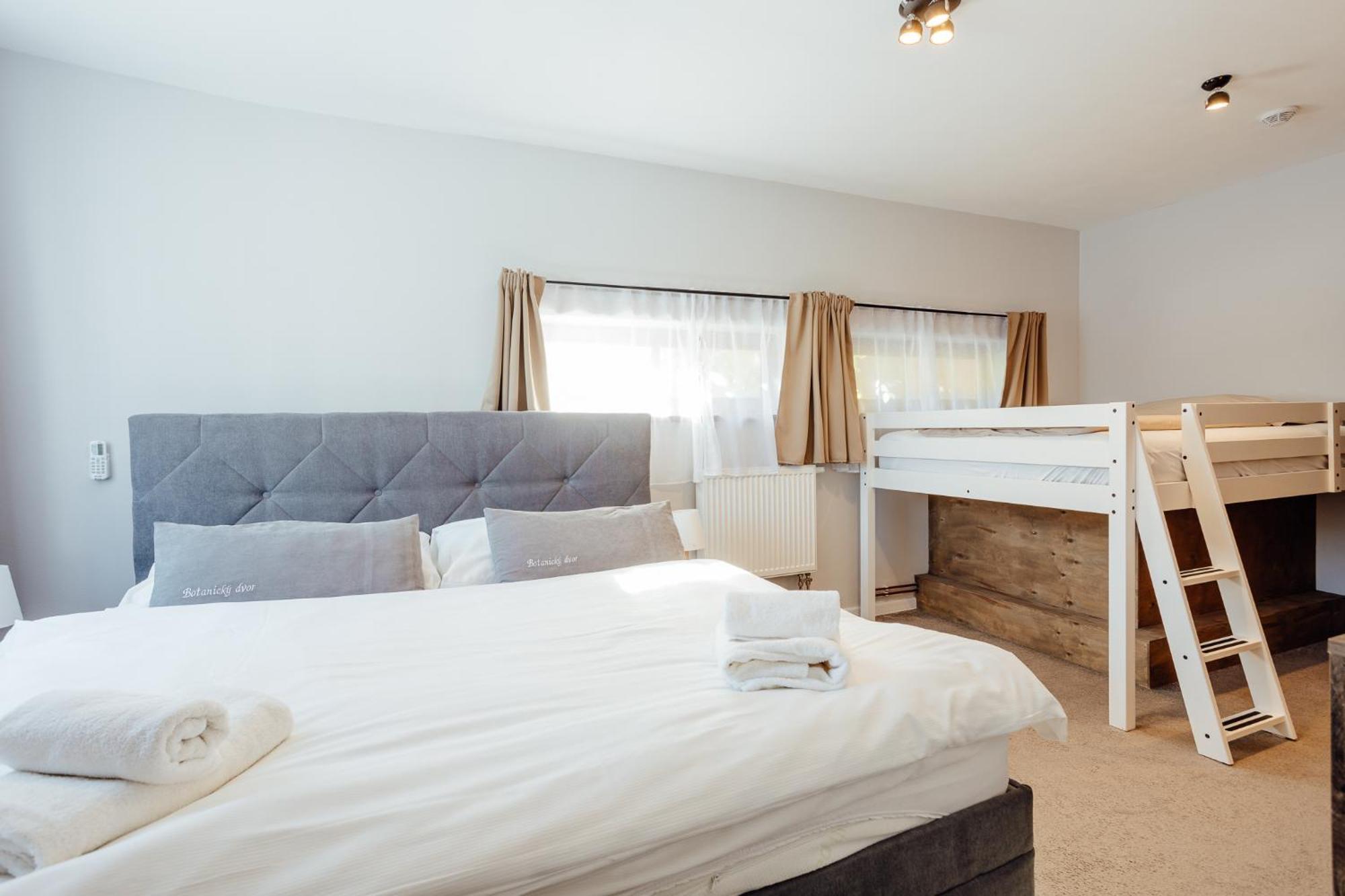 Botanicky Dvor Aparthotel Banská Štiavnica Kültér fotó