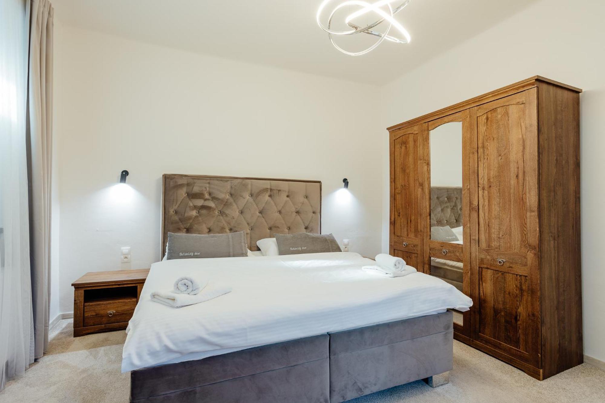 Botanicky Dvor Aparthotel Banská Štiavnica Kültér fotó